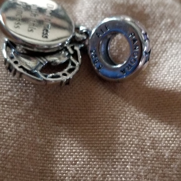 Pandora Star Wars Princess Leia Double Dangle Char - Picture 9 of 11